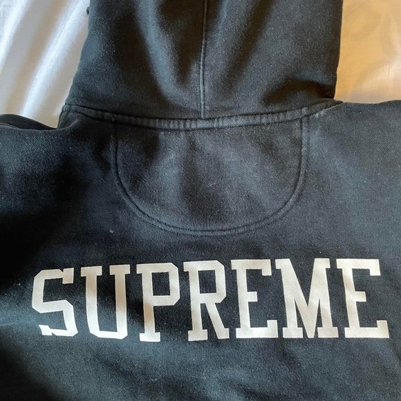 Supreme Champion Hoodie - Picture 3 of 7